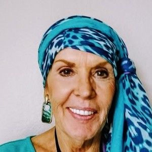 Meet your Posher, Whitney